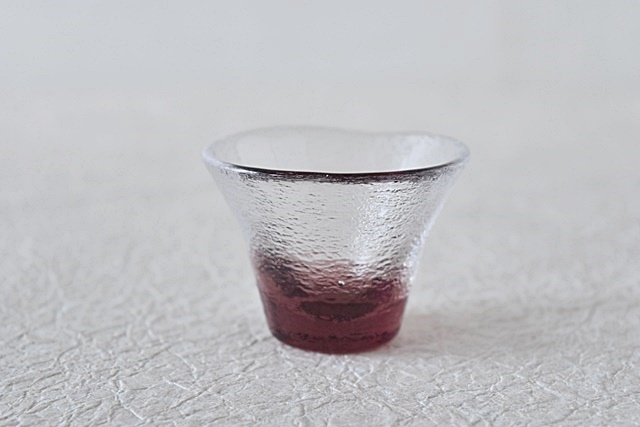 g018