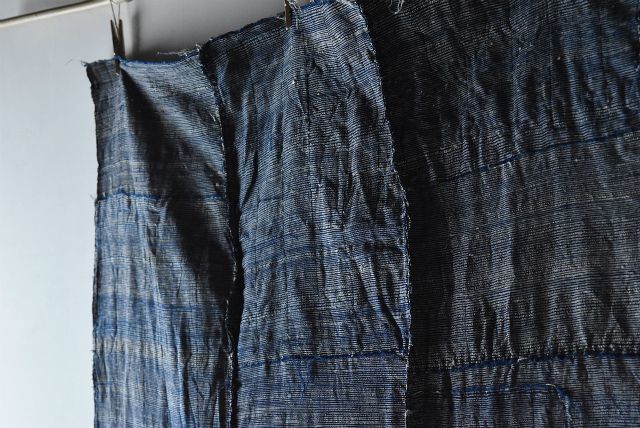 古布 藍染木綿 絹 残糸織 襤褸 ボロ [051804] - 生活骨董と古布の 
