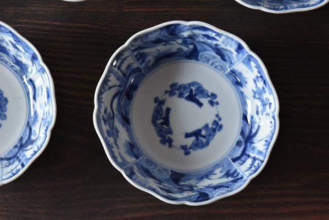 古伊万里 染付 輪花型 渦福 膾皿 5客 - 生活骨董と古布のアンティーク