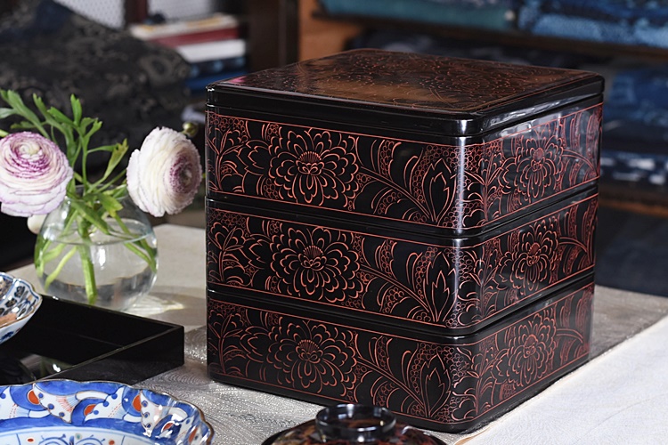 天然木製漆塗 輪島塗 沈金蒔絵 牡丹三段重箱 - 生活骨董と古布の 