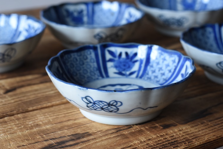 古伊万里 染付 輪花型膾皿 5客セット - 生活骨董と古布のアンティーク 